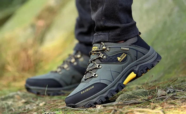 Brand Men Winter Snow Boots Waterproof Leather Sneakers Super  Warm Men's Boots Outdoor Male Hiking Boots Work Shoes Size 39-47